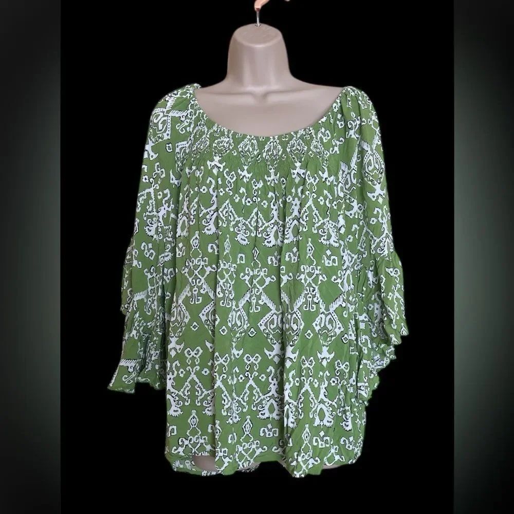 Cato Green and White Smocked 3/4 bell Sleeve Blouse 18/20W